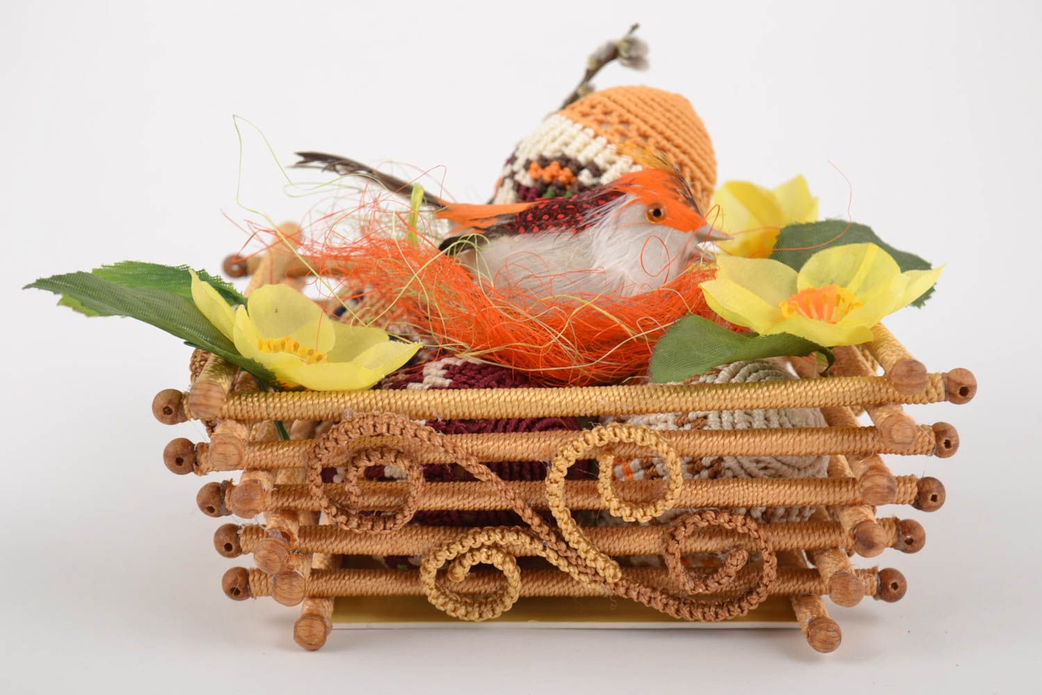 Deko Korb mit Ostereiern schöne künstlerische handmade Osterkomposition  foto 2