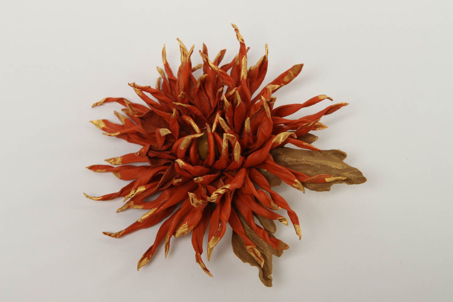 Авторская бижутерия ручной работы красивая брошь оранжевый цветок брошь из кожи фото 2