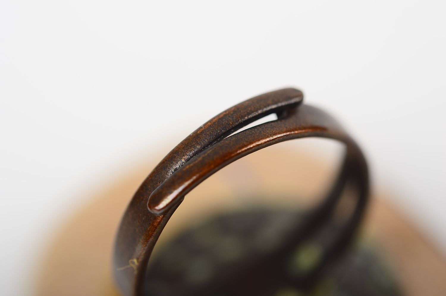 Кольцо из кожи кольцо ручной работы украшение из кожи с натуральным камнем фото 5