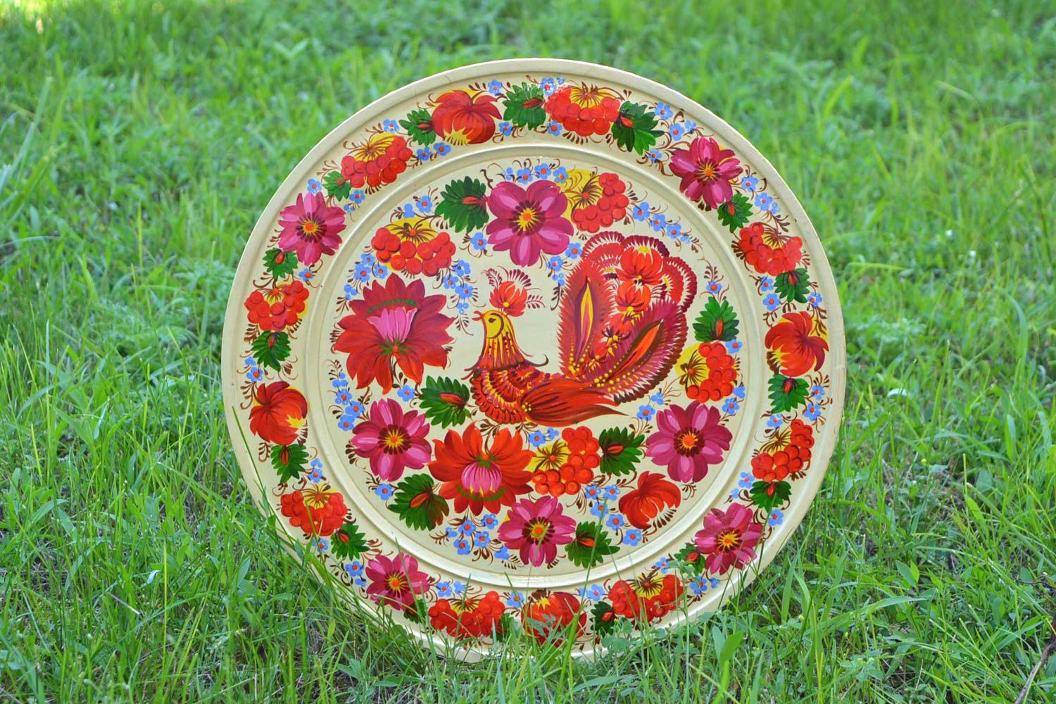 Яркая деревянная тарелка с Петриковской росписью для дома ручной работы фото 1