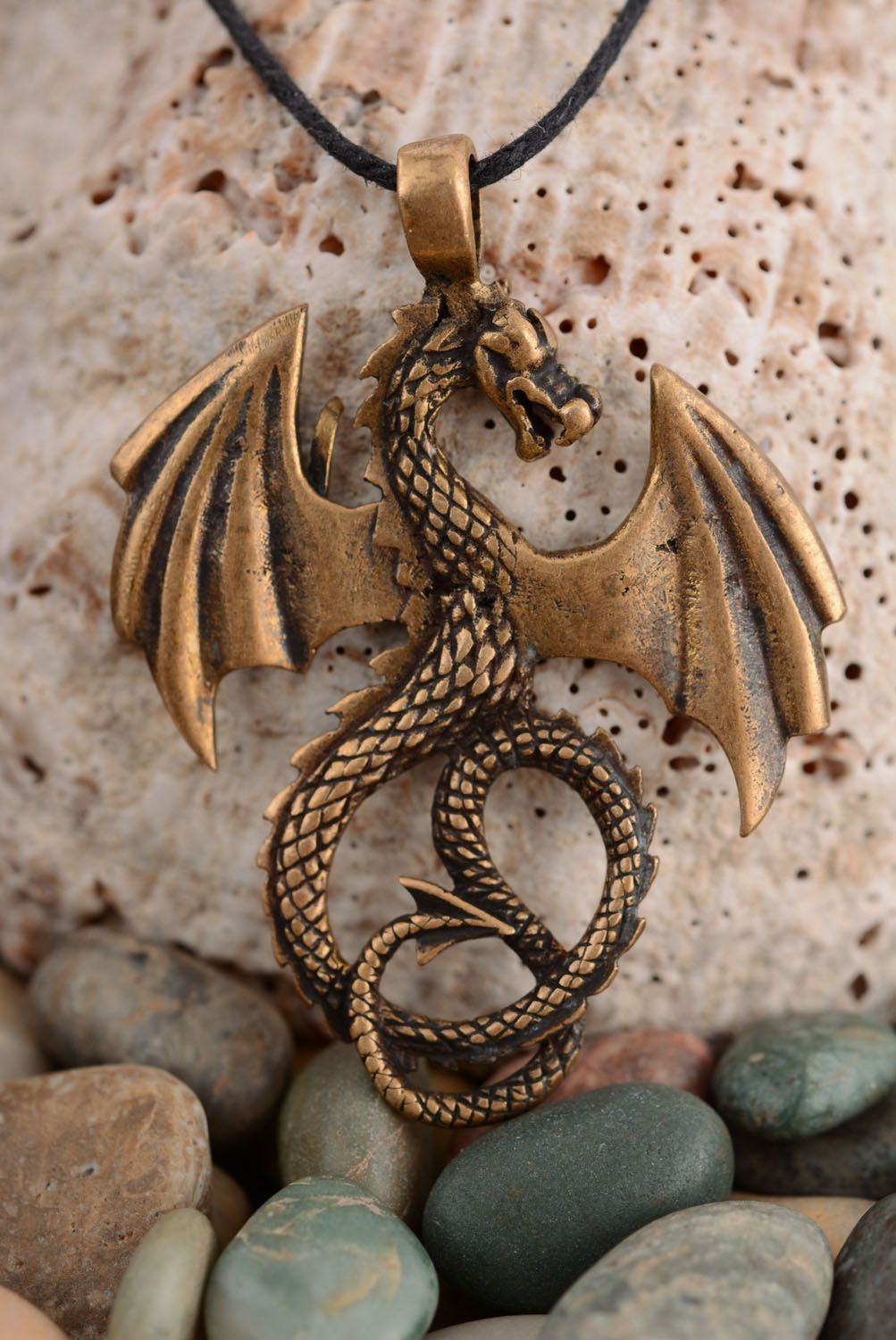 Pingente de bronze feito à mão Dragão foto 1