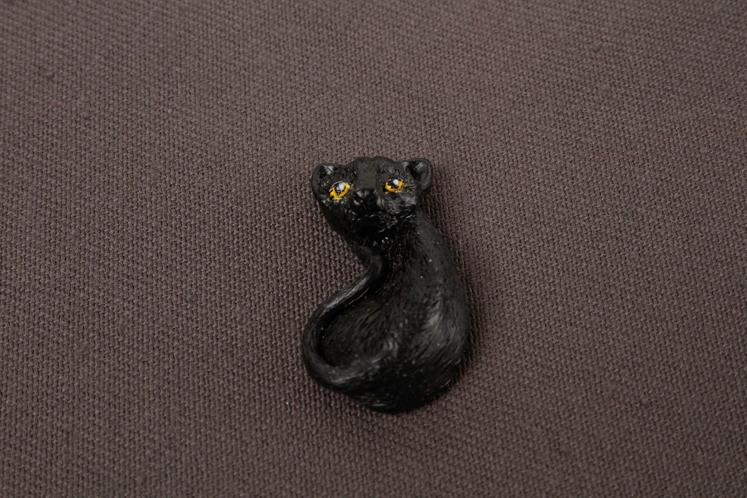 Mini Figurine chat noir faite main en pâte polymère originale Déco maison photo 3