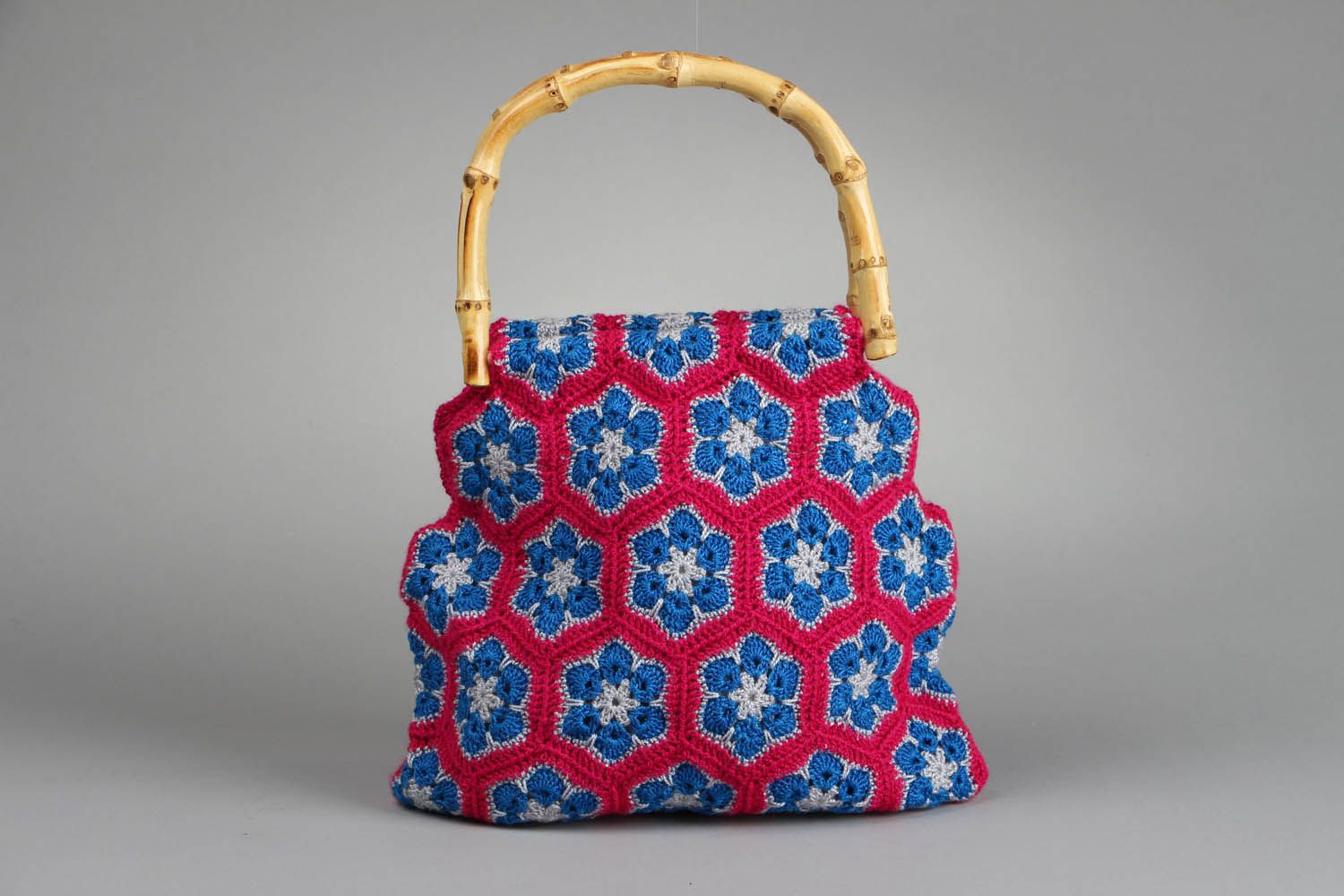 Blue and red crochet purse photo 1