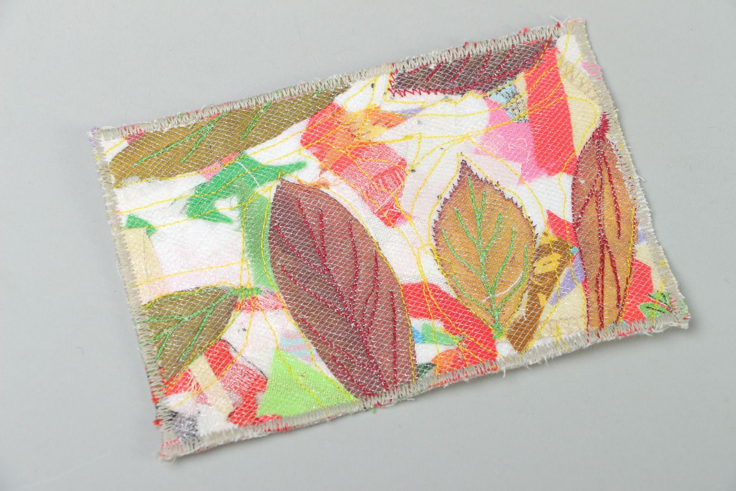 Tableau en patchwork tissu avec feuilles naturelles fait main photo 1