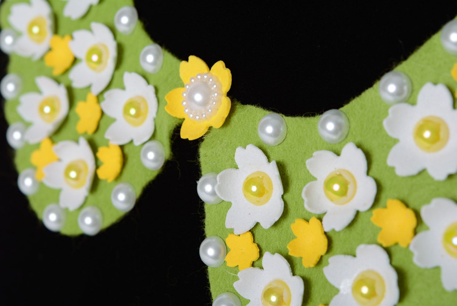 Women's handmade evening design felt flower necklace with beads photo 2