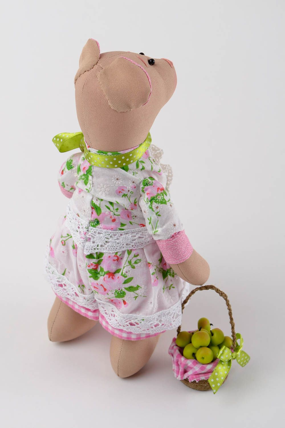 Мягкая игрушка кукла ручной работы в виде мишки оригинальный подарок из ткани фото 5