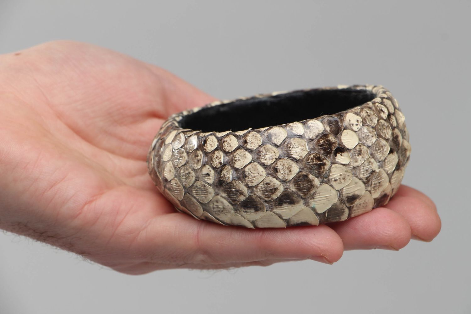 Large bracelet en cuir de python fait main photo 3