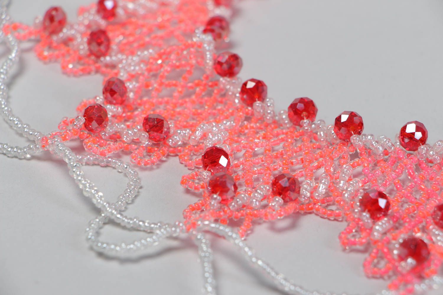 Collier fantaisie rose Bijoux fait main perles de rocaille ajouré Cadeau femme  photo 3