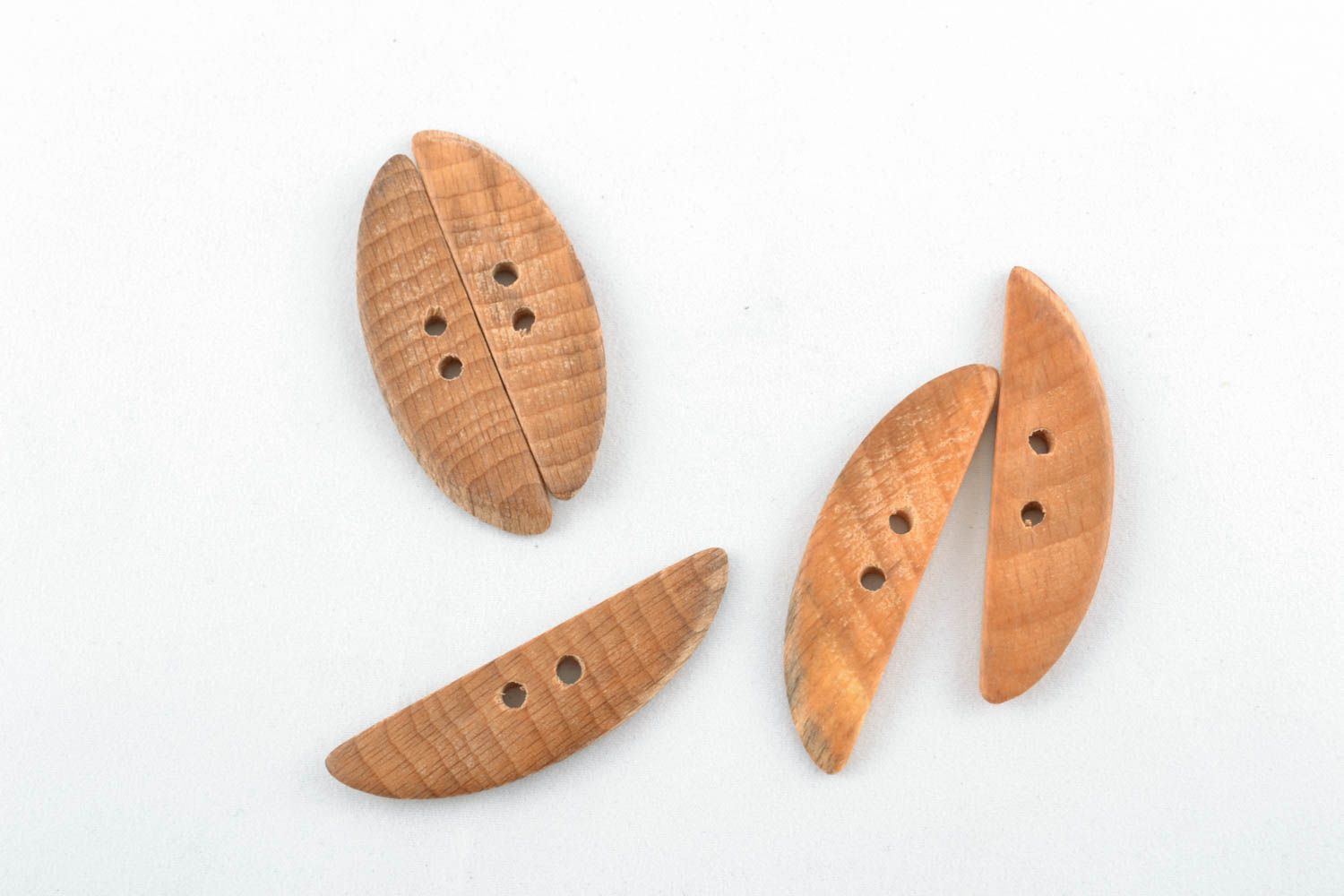 Ensemble de boutons en bois faits main Demi-ovale photo 1