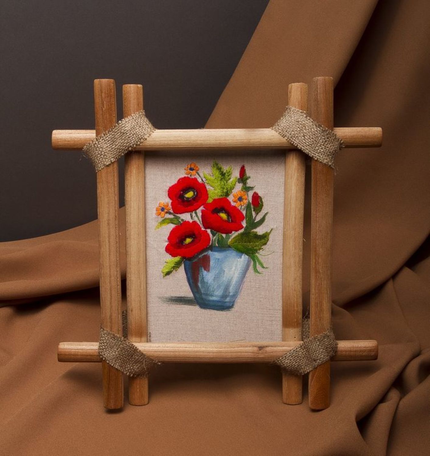 Hand embroidered painting photo 1