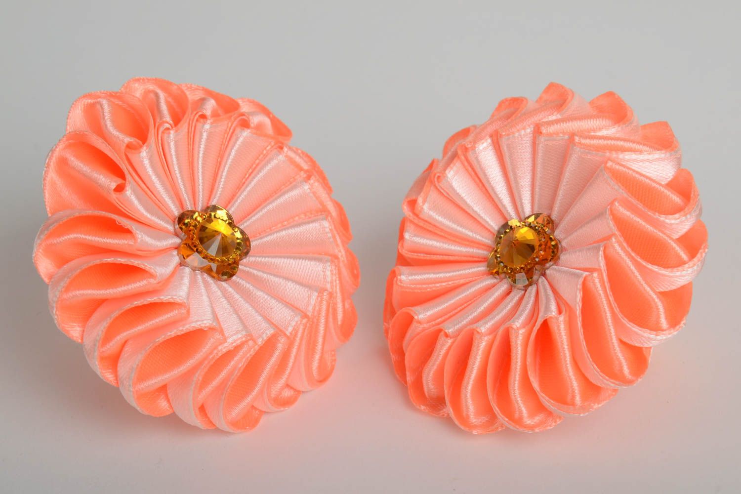 Set of 2 designer homemade hair bands with peach colored ribbon kanzashi flowers photo 4