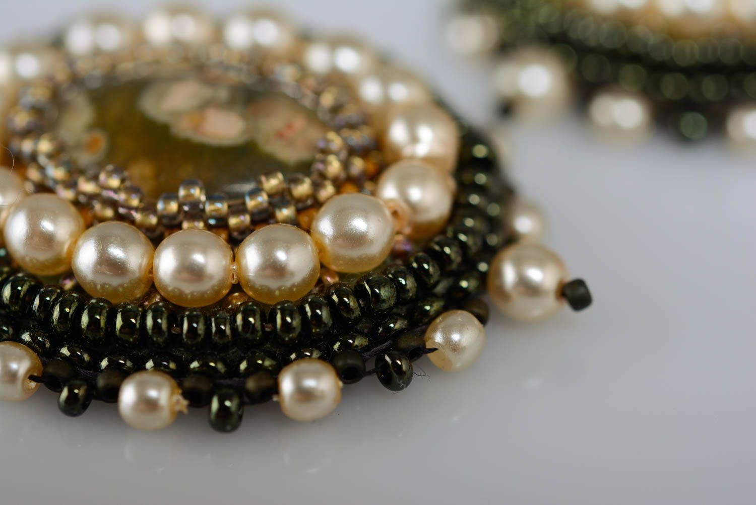 Boucles d'oreilles en perles de rocaille et jaspe ovales vintage faites main photo 3