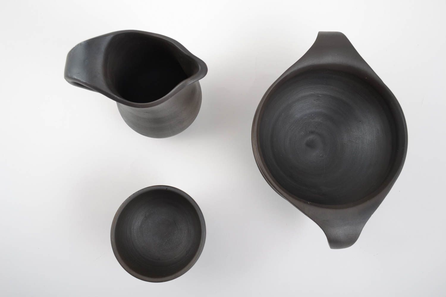 Ensemble de bols et cruche d'argile faits main noirs enfumés originaux 3 pièces photo 2