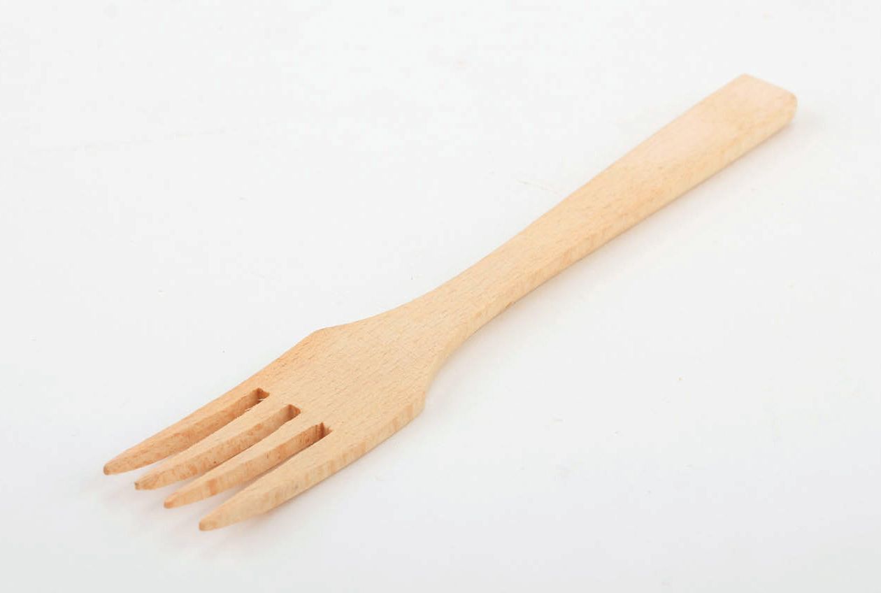 Tenedor de madera para ensalada foto 1