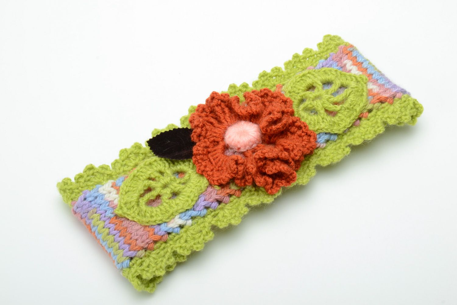 Large bandeau tricoté au crochet vert avec fleur fait main original pour enfant photo 2