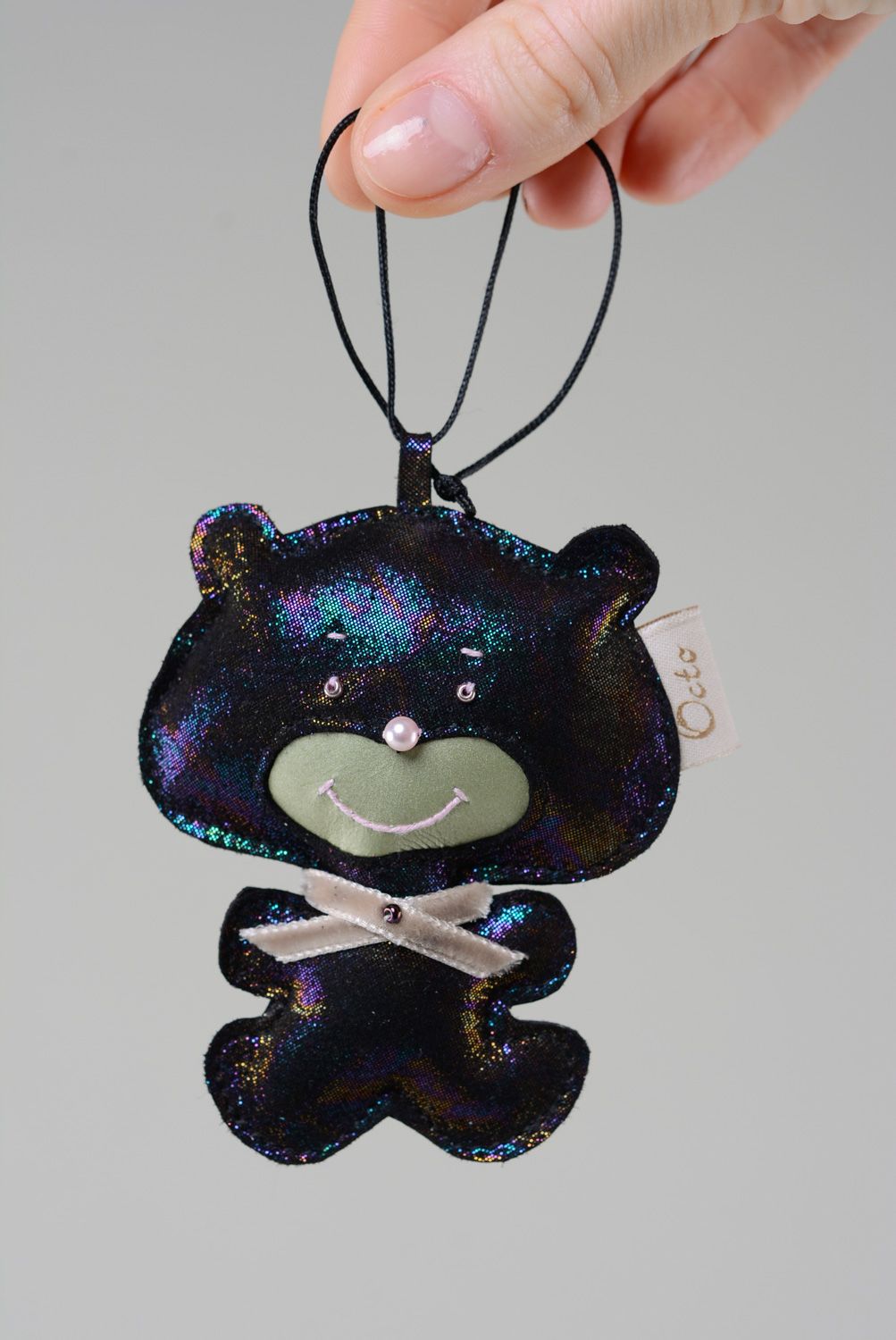 Leather keychain in the shape of bear photo 3