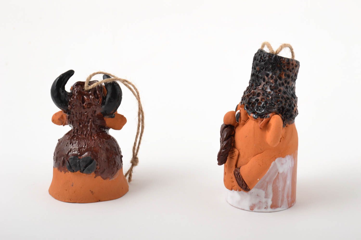Колокольчики из глины фигурки ручной работы авторская керамика пастух и корова фото 4