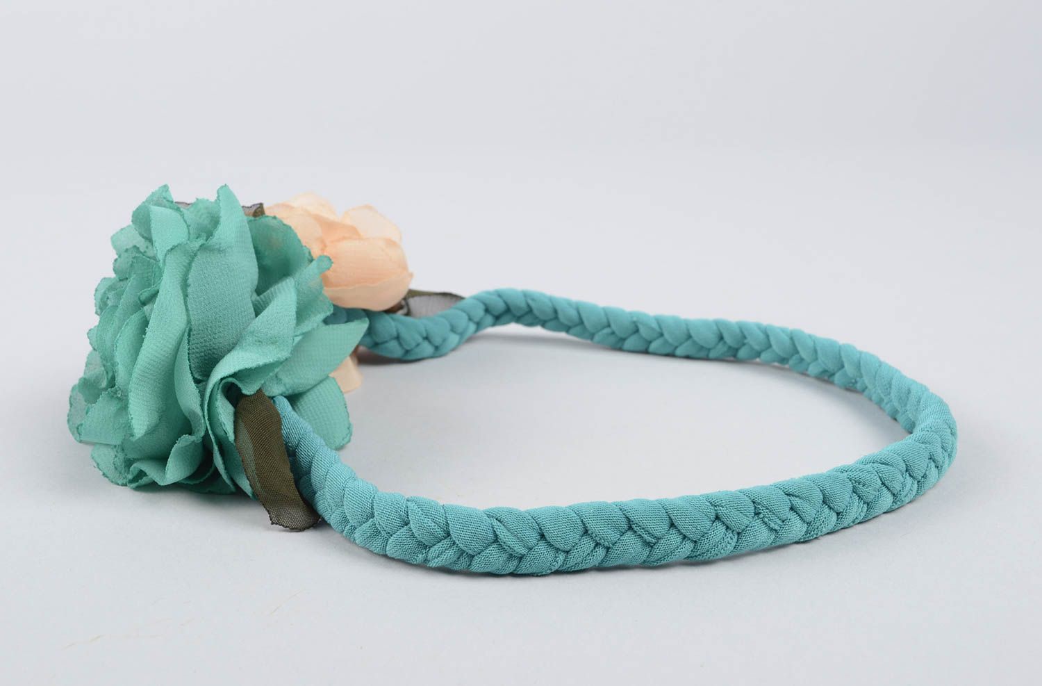 Haarband mit Blumen in Türkis handmade Designer Schmuck Accessoire für Haare  foto 3