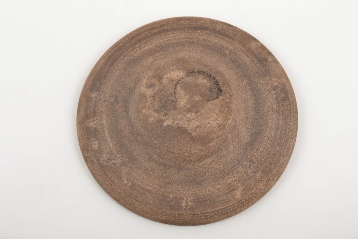Plato de cerámica pequeño hecho a mano con ornamento recipiente de alfarería foto 3