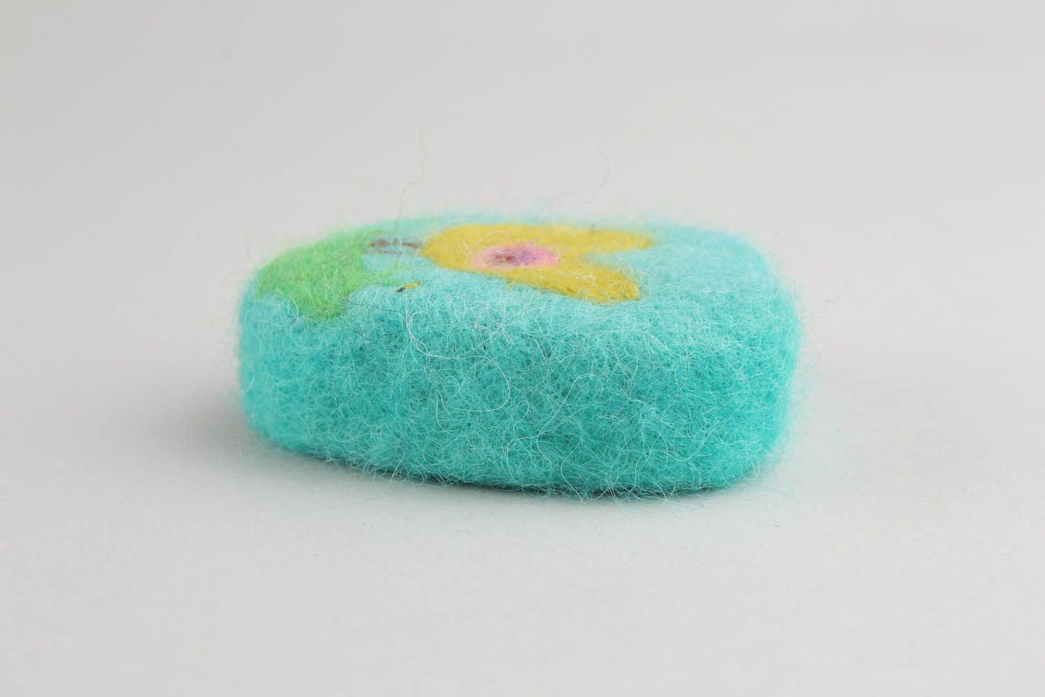 Sabão-esponja artesanal sabão de materiais naturais para cuidar da sua pele Patinho  foto 3