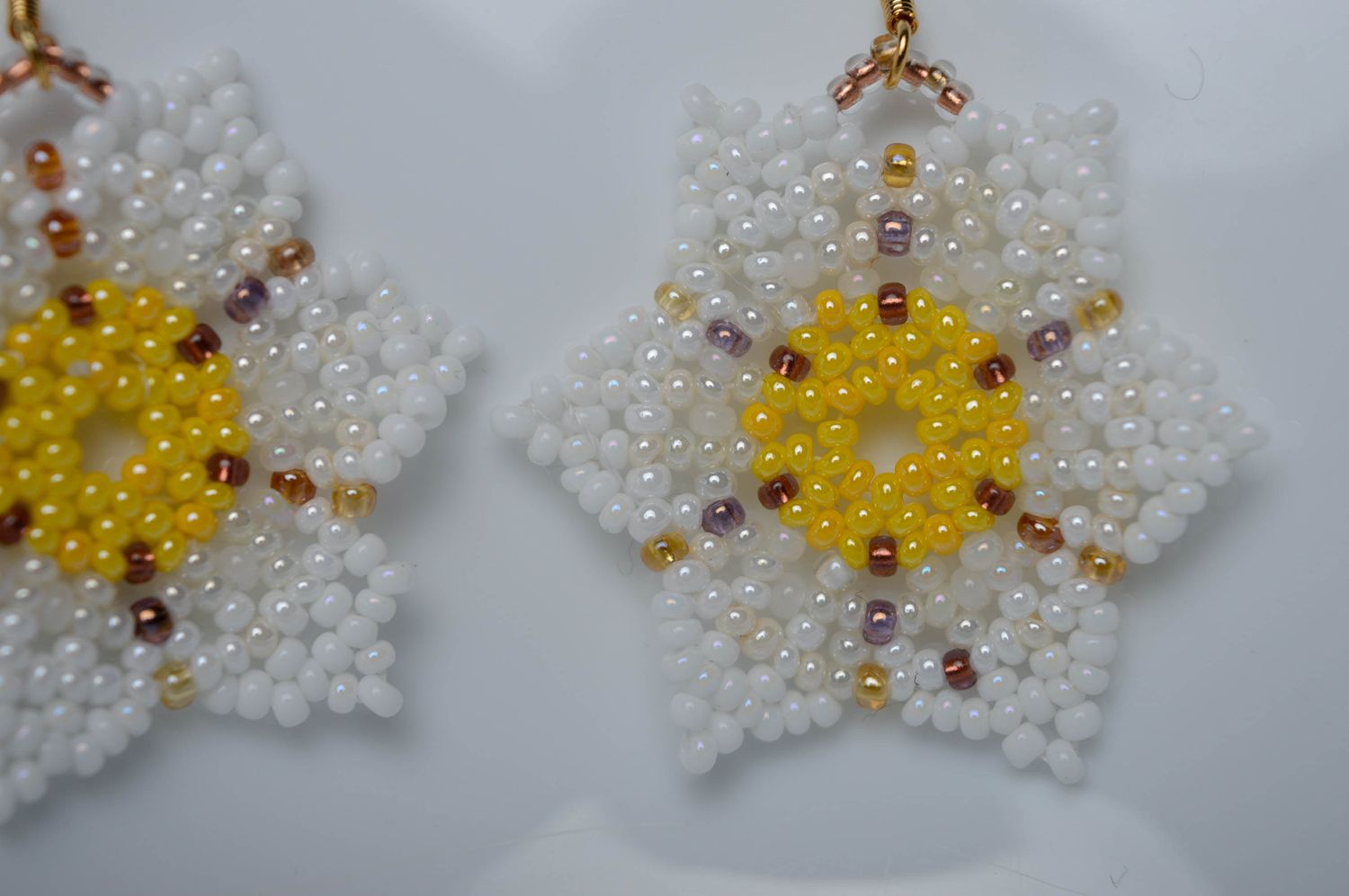 Beaded earrings in the shape of narcissus flower photo 2