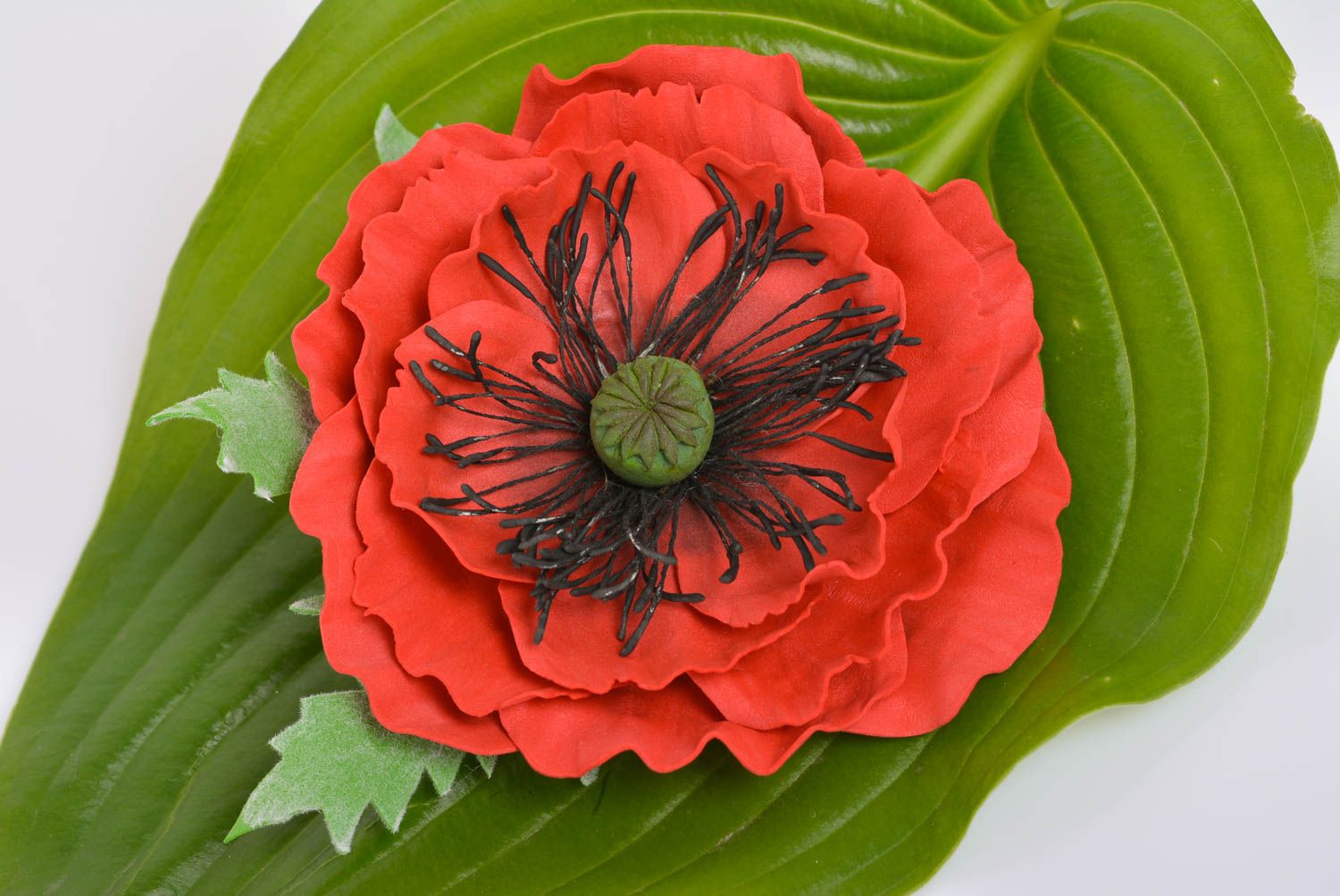 Handmade designer hair clip brooch with large plastic suede red poppy flower photo 1