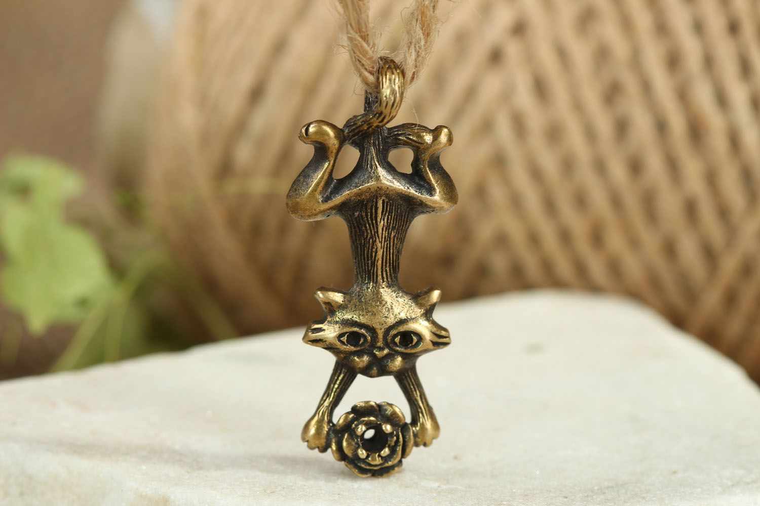 Bronze pendant Cat with a Flower photo 4
