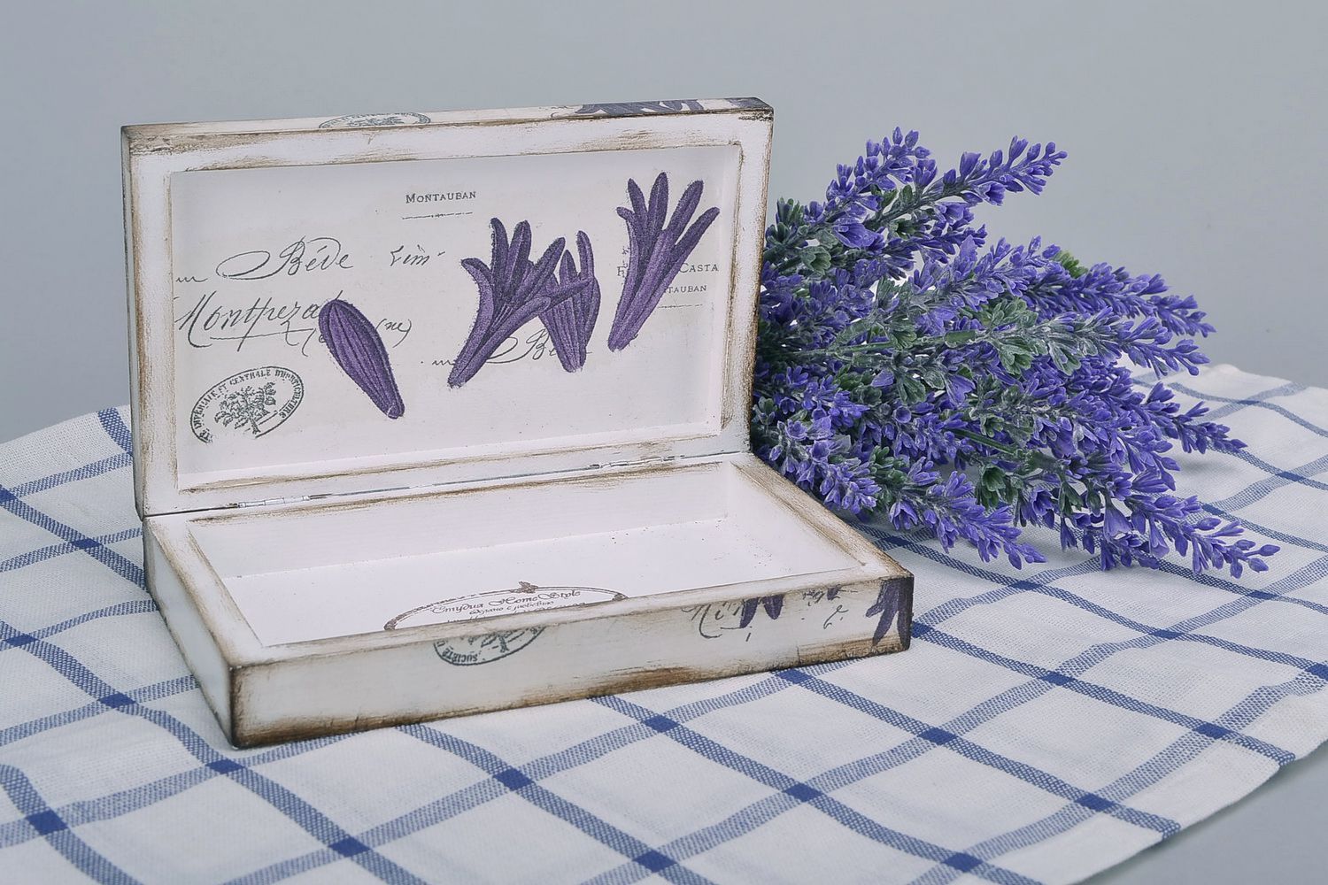 Wooden box for money Flowers photo 1