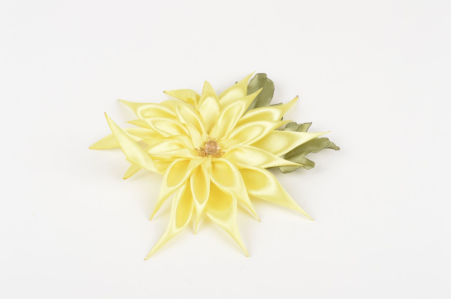 Zarte gelbe Blume Haarspange handgemachter Schmuck Accessoire für Mädchen foto 1