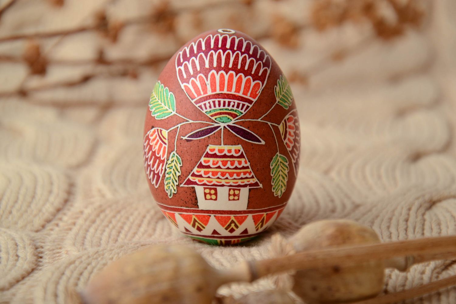 Яйцо с восковой росписью ручная работа  фото 1