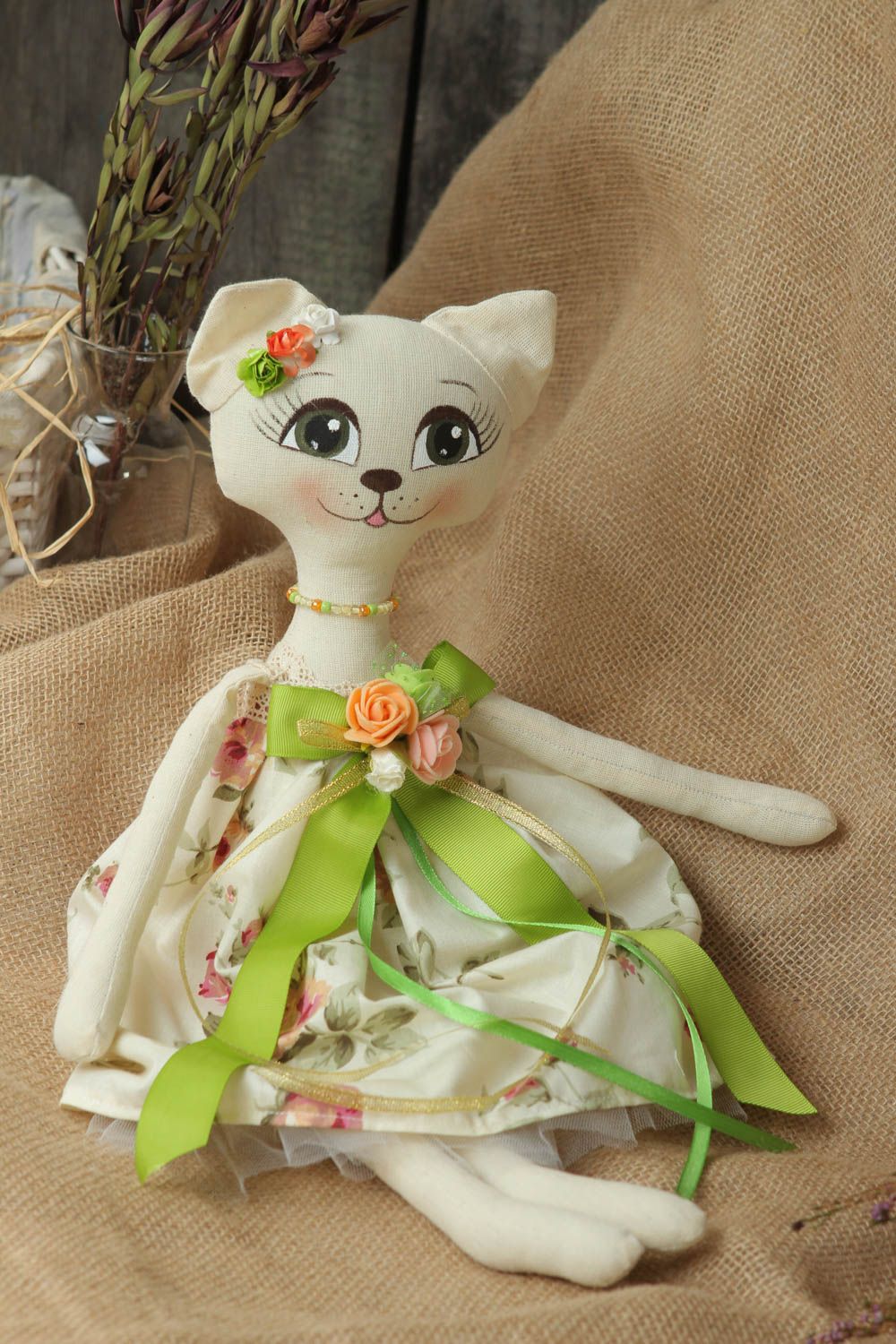 Muñeco de trapo peluche artesanal decoración de dormitorio gato con lacito foto 1