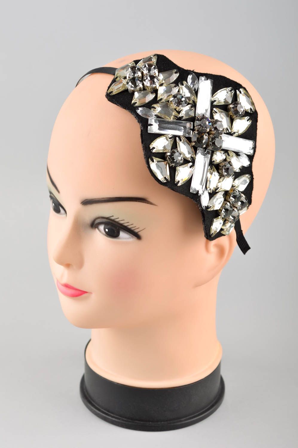 Vincha artesanal de metal con bordado adorno para el cabello regalo para chicas foto 1