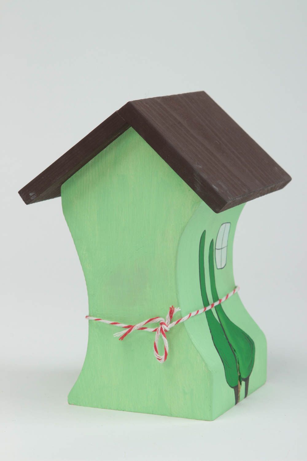 Casita decorativa hecha a mano figura de madera adorno ecológico para casa foto 3