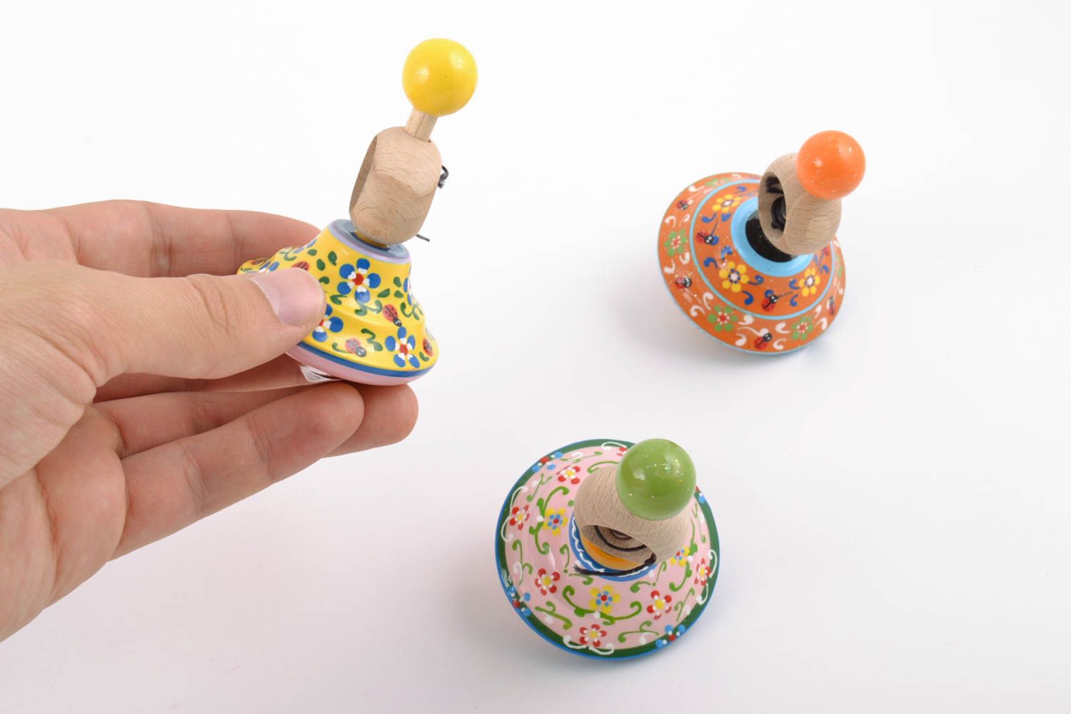 Set of 3 handmade wooden eco painted bright spinning top toys for children photo 3