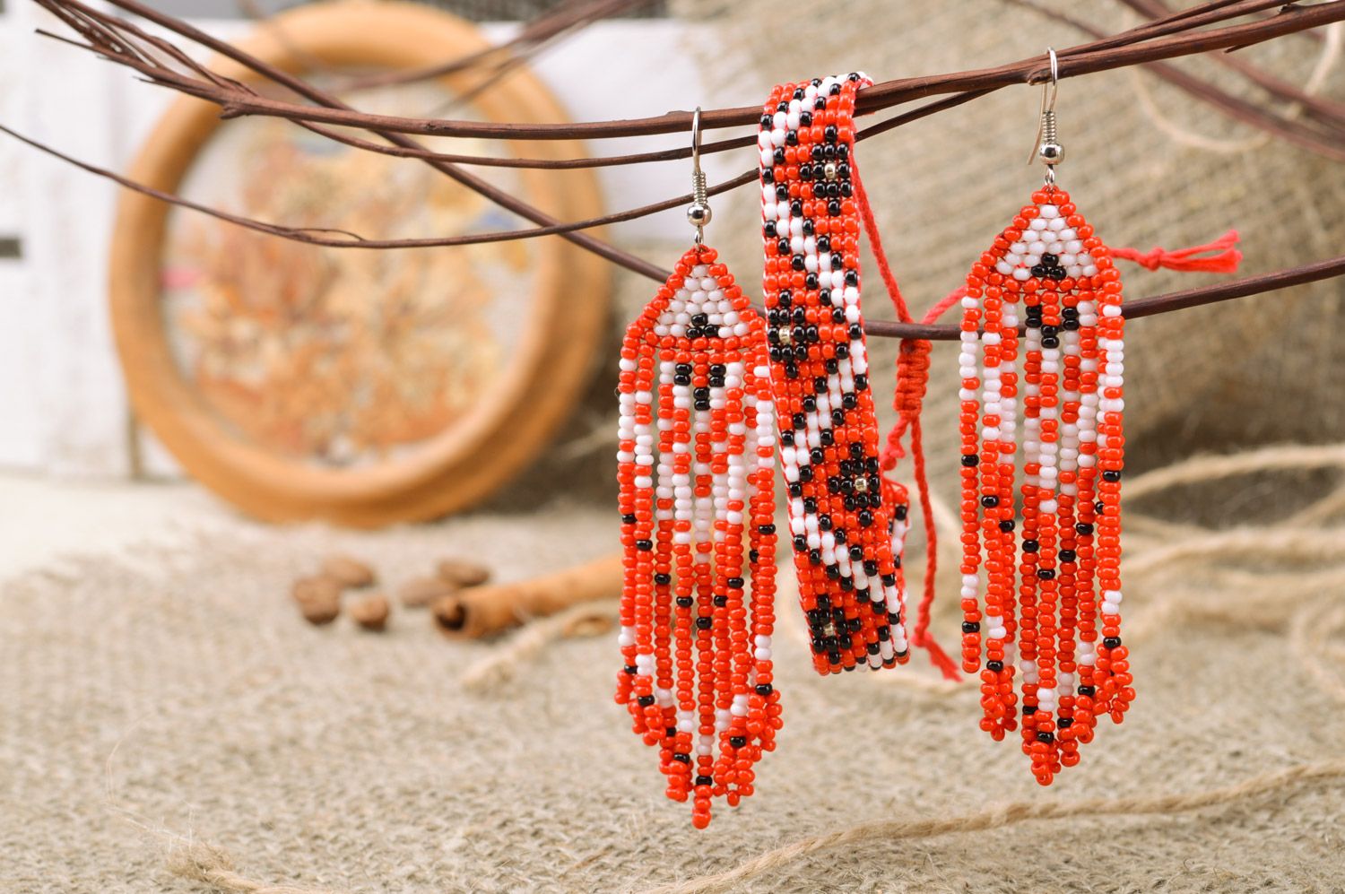 Комплект украшений из бисера чешского браслет и серьги в этно-стиле хэнд мэйд фото 1