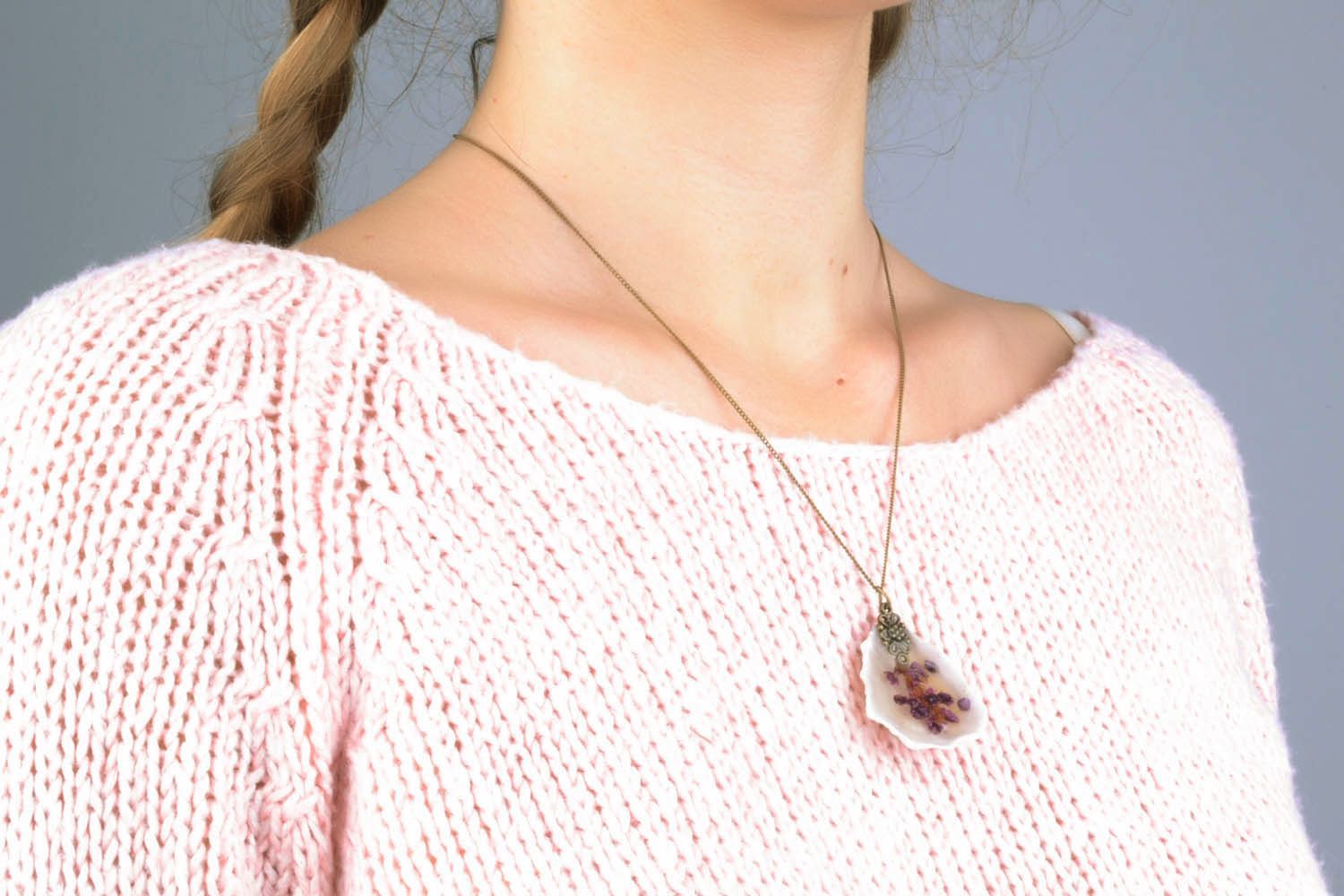 Pendant in the shape of flower photo 2
