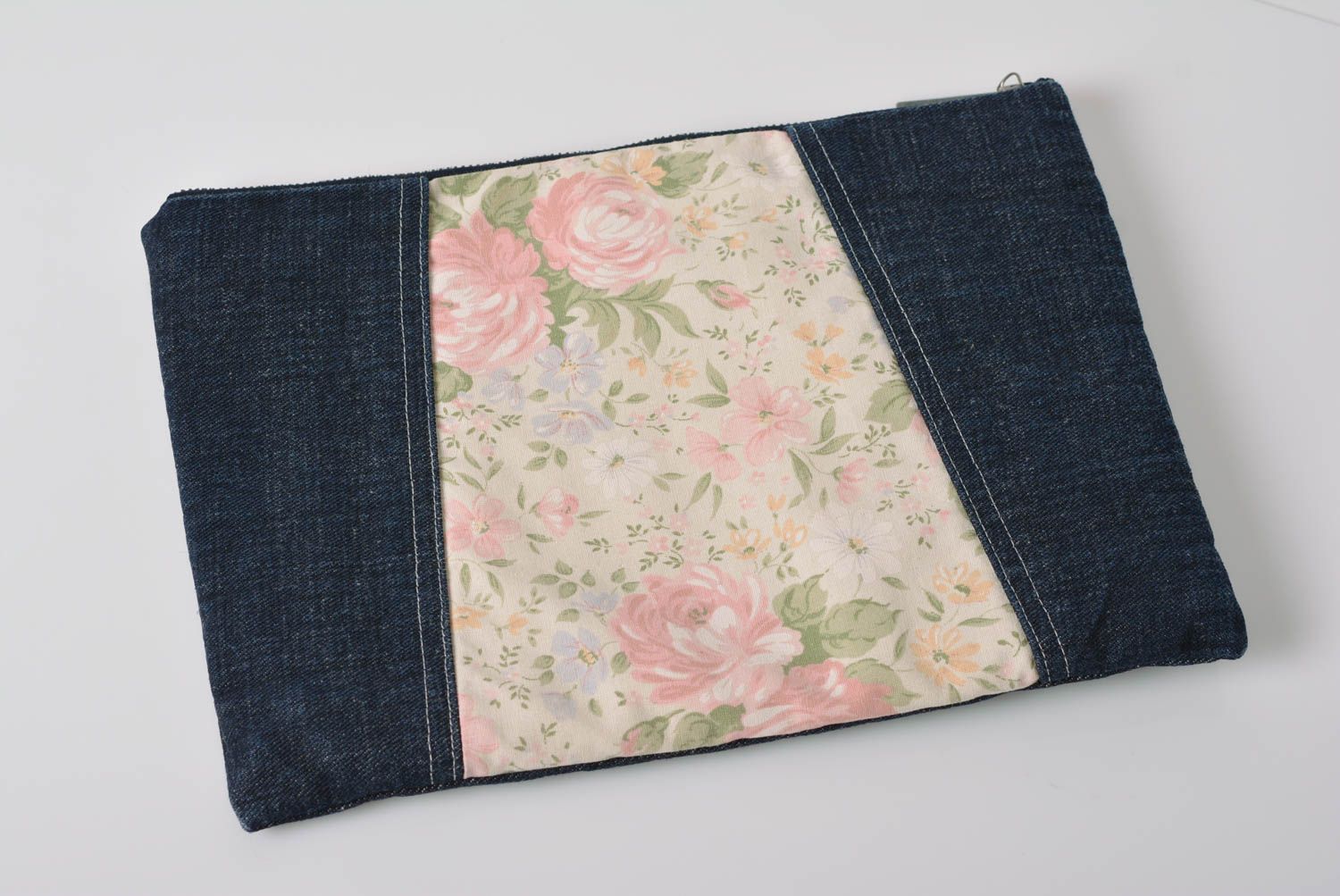 Beau sac pochette à motif floral fait main en jean et coton clutch original photo 1