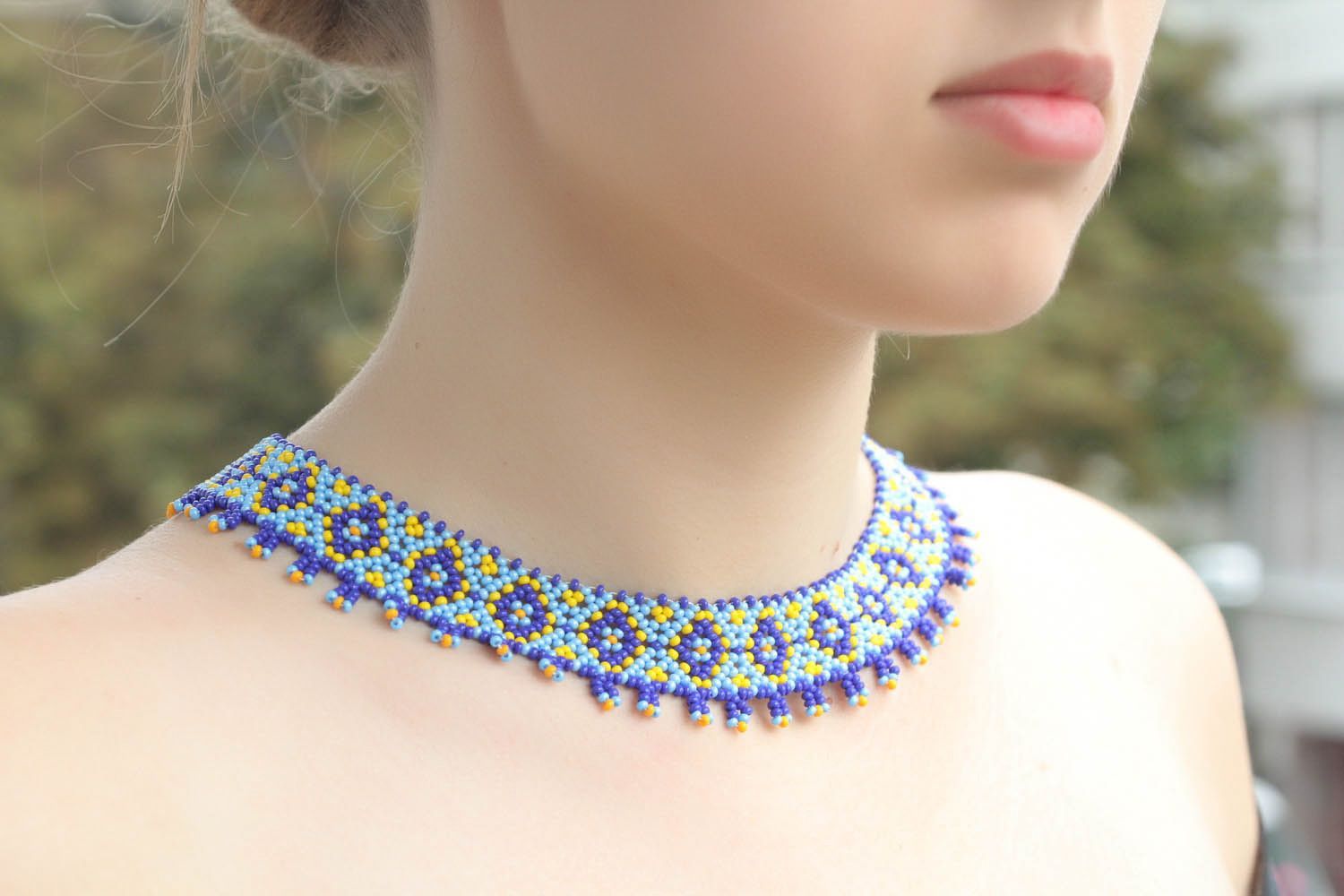 Blue beaded necklace  photo 1
