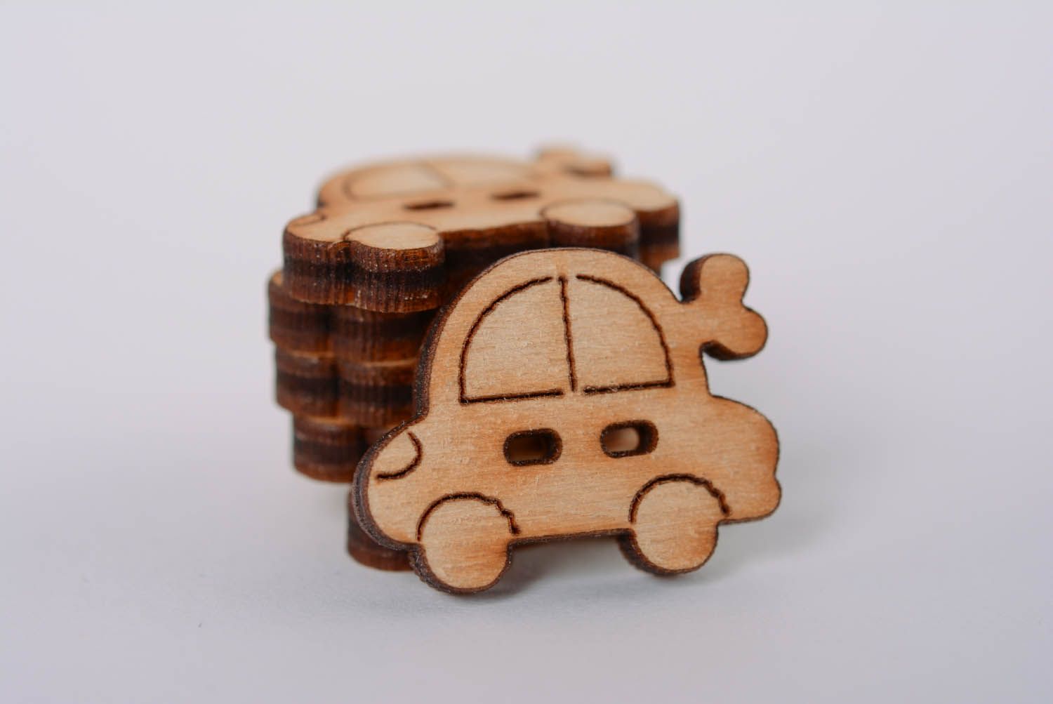 Knopf aus Holz Auto foto 5