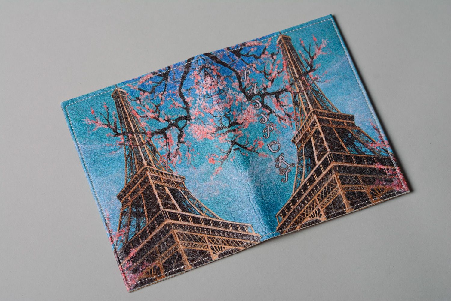 Homemade leather passport cover with print Paris photo 2
