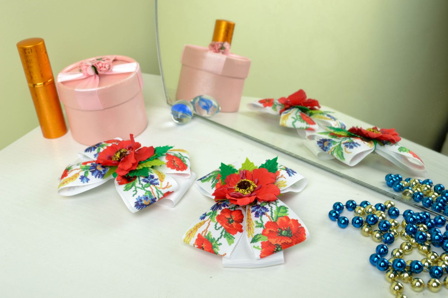 Haarnadel Schleife aus Ripsbändern mit Blumen foto 5