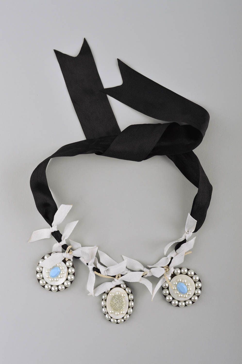 Подарок ручной работы массивное ожерелье кожаное колье на завязках красивое фото 2