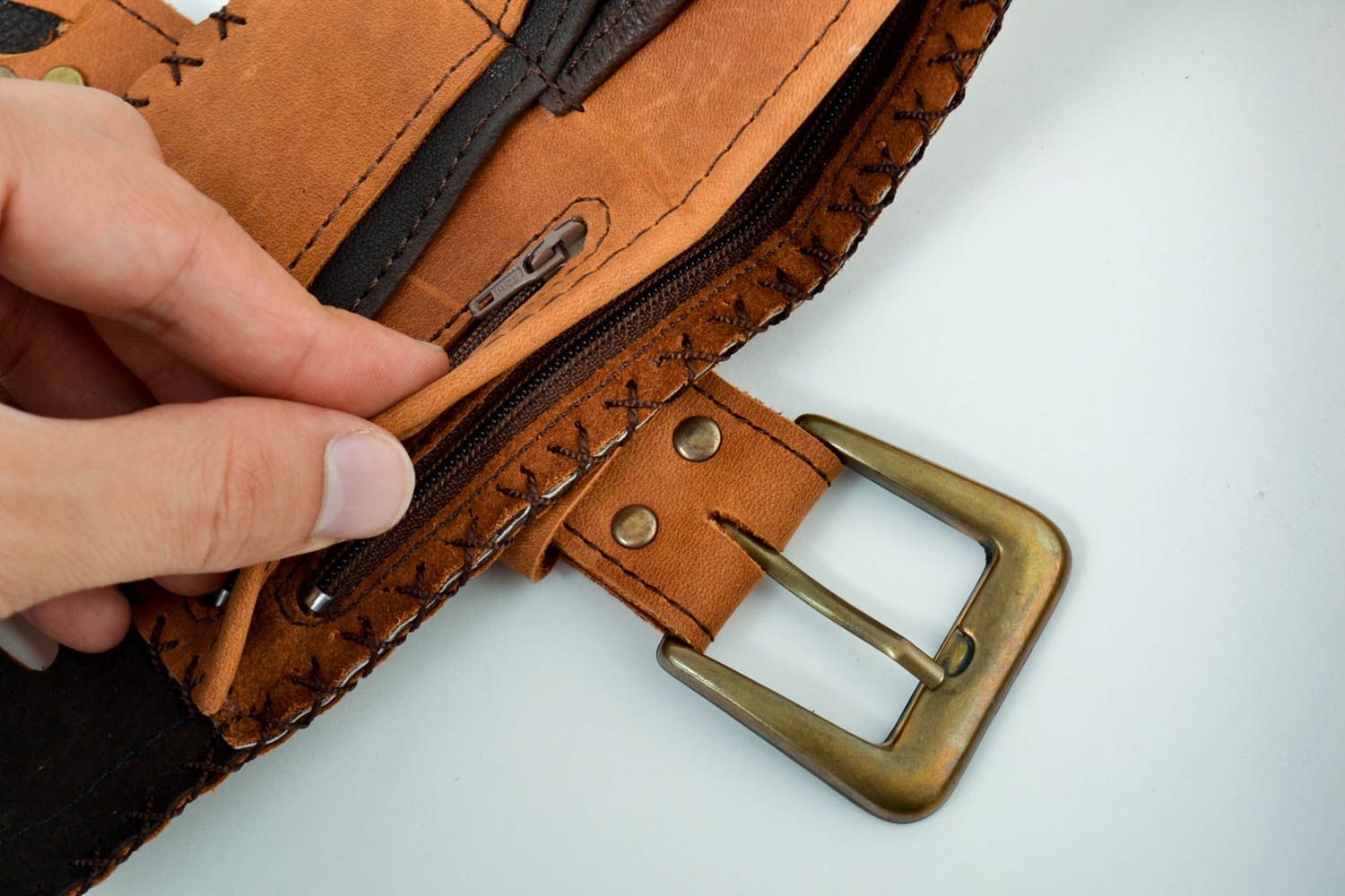 Кожаный кошелек ручной работы кожаные аксессуары 2 штуки ремень мужской светлые фото 5