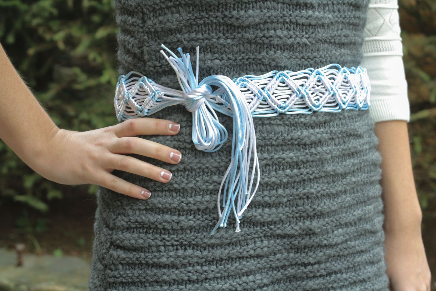 Ceinture tressée blanc bleu technique macramé photo 1