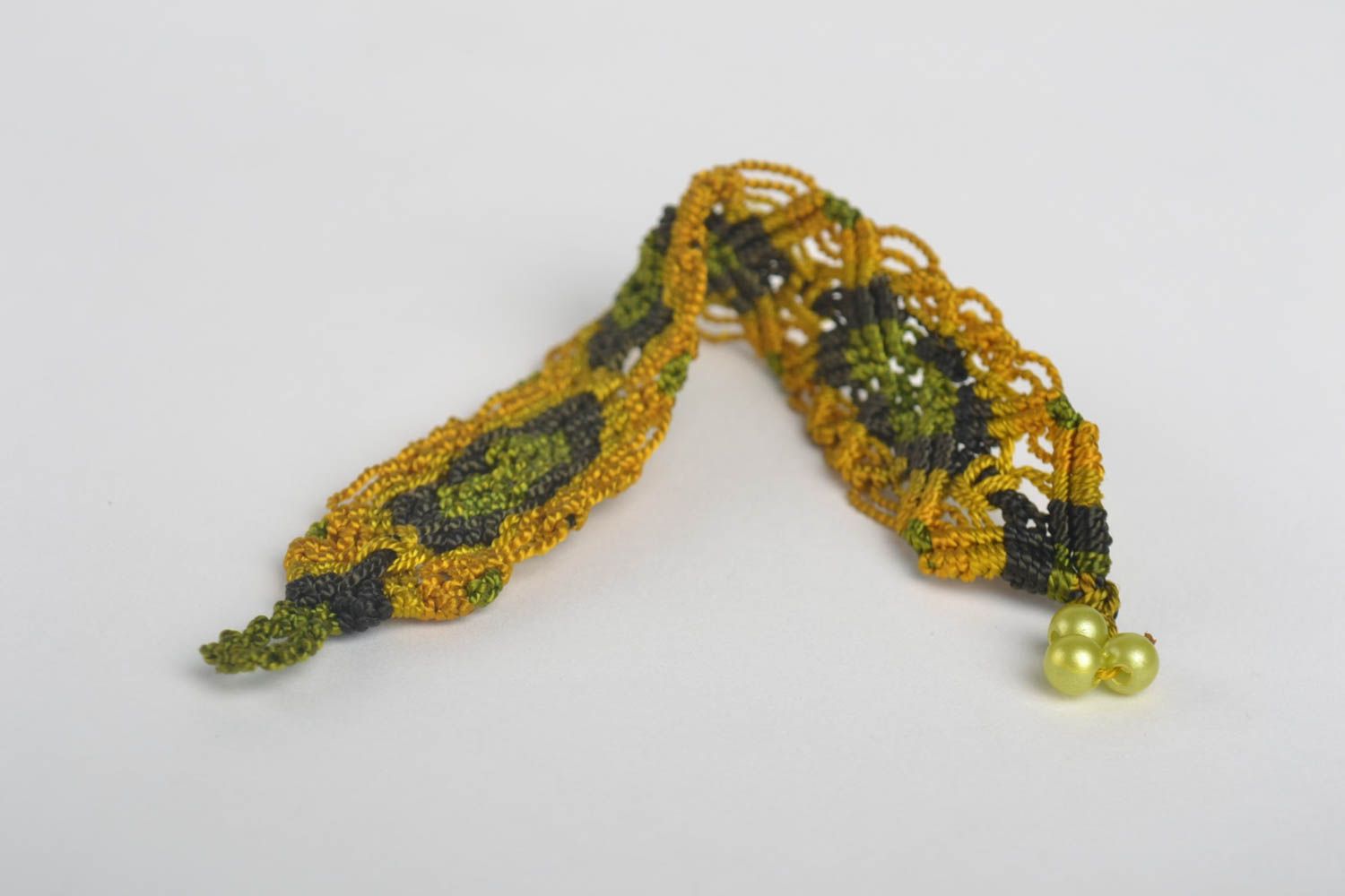 Bracelet textile Bijou fait main vert jaune en fils macramé Accessoire femme photo 4