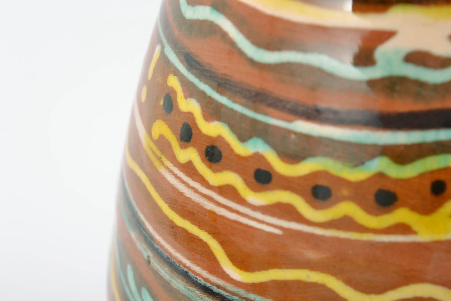 Handgemachte farbige bemalte Vase aus Ton mit Bemalung und Aufschrift zu Ostern foto 5