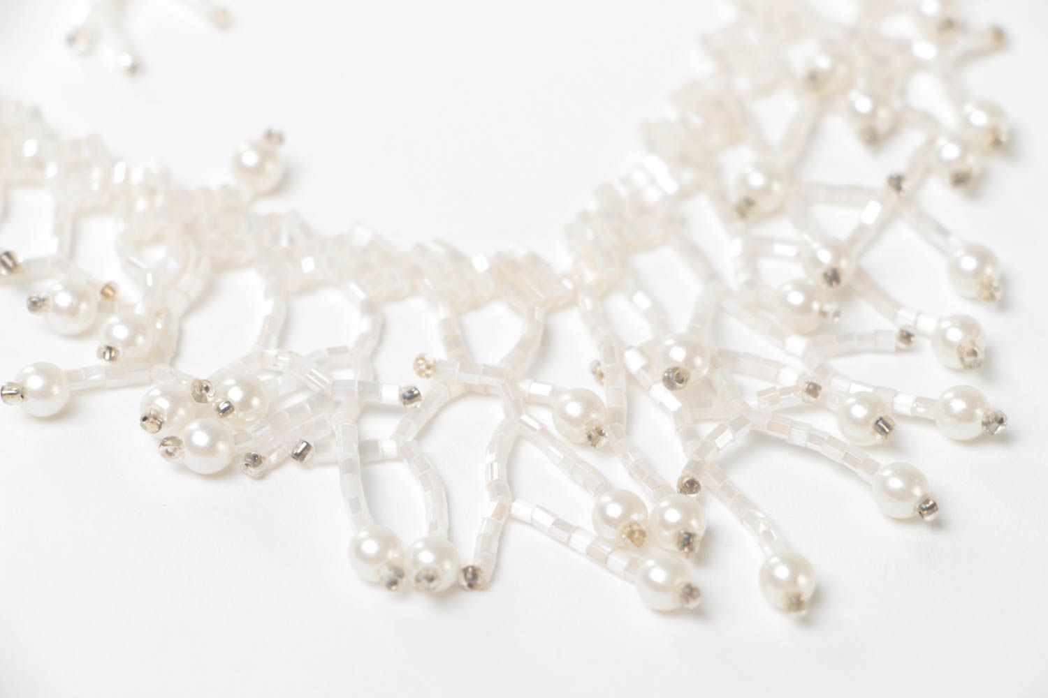 Set de bijoux boucles d'oreilles collier en perles de rocailles fait main blanc photo 4