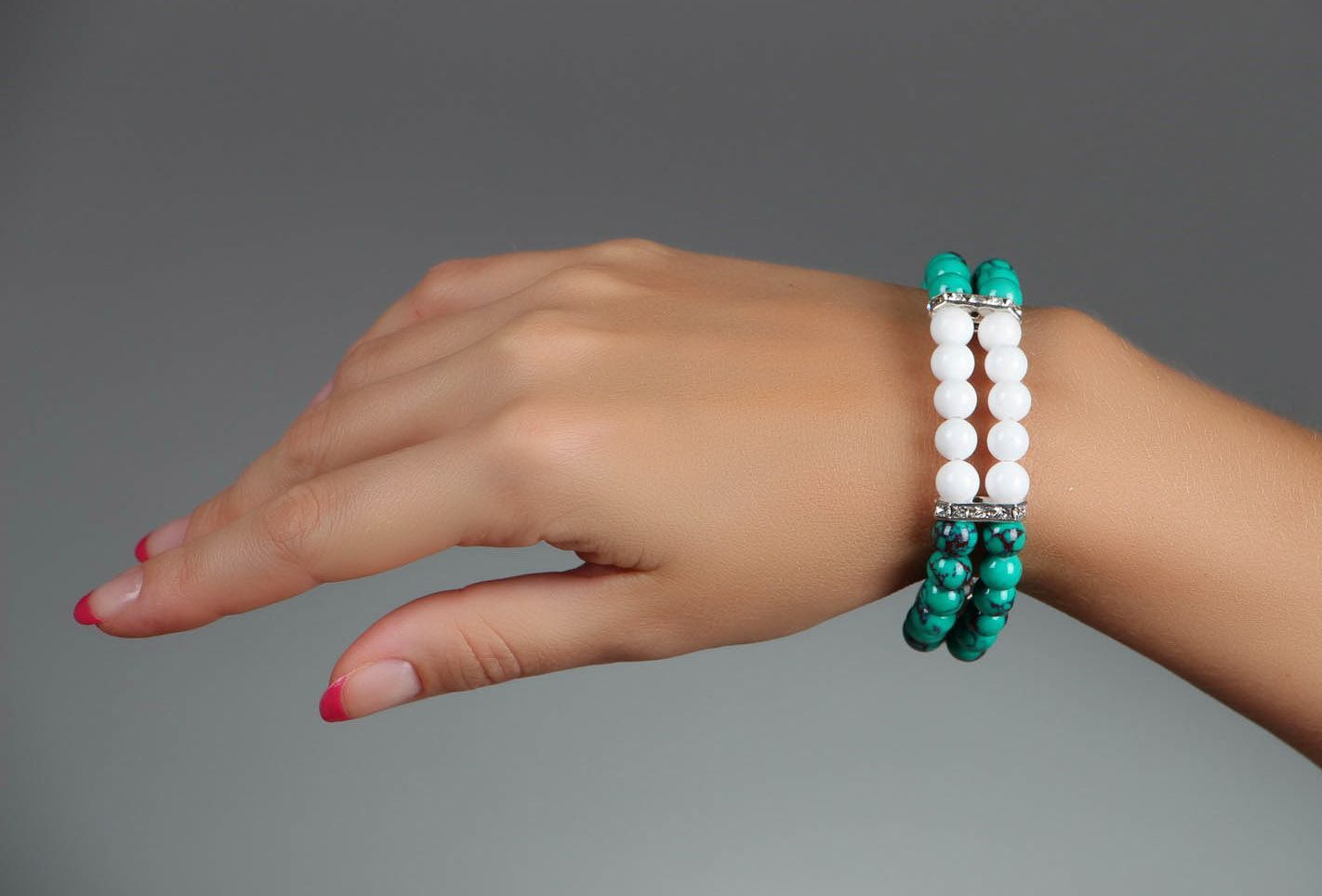 Clay bracelet with green turquoise and white agate photo 5