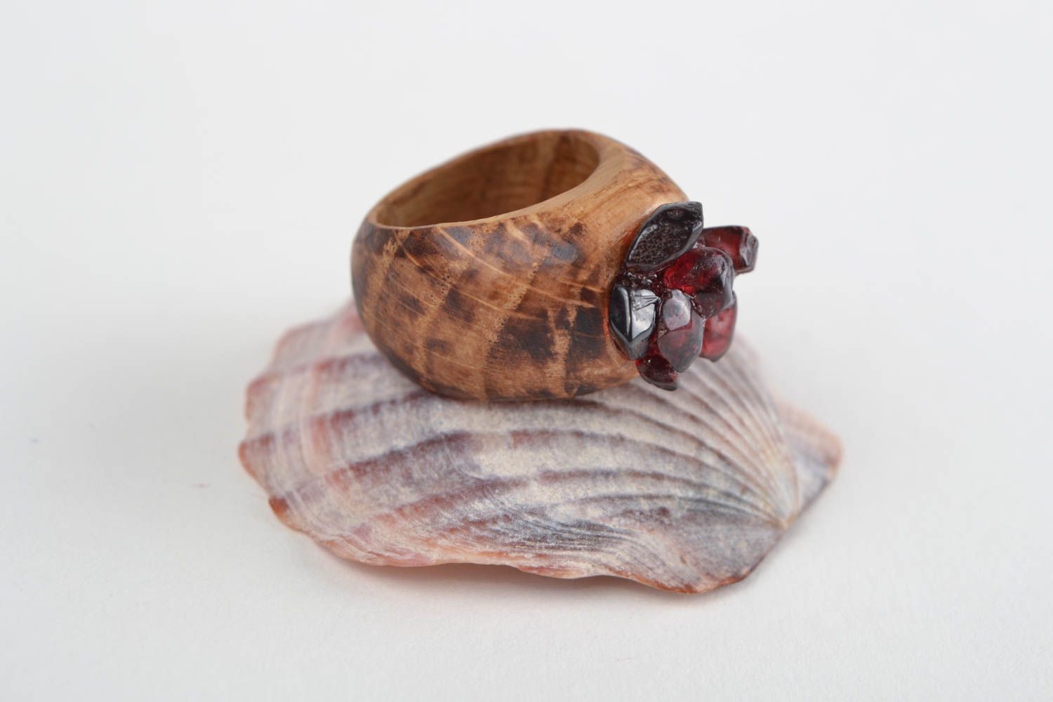 Handmade designer carved wooden jewelry ring with natural garnet chips for women photo 1