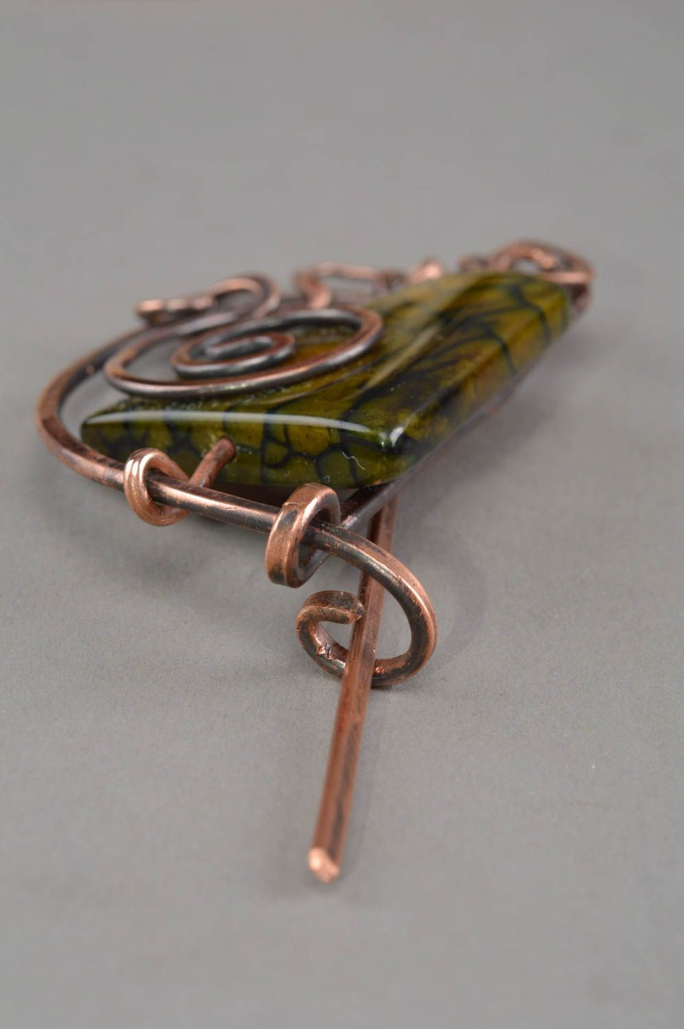 Schöne Brosche aus Kupfer mit Achat in Heißschmieden Technik Künstler Handarbeit foto 3